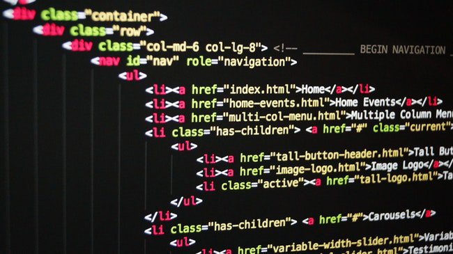 Links internos exibidos como linhas de código de computador. Links internos exibidos como linhas de código de computador.